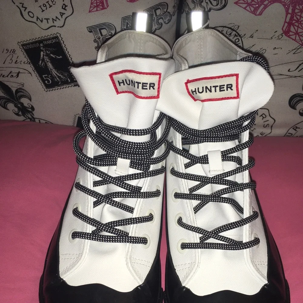 Hunter woman boots/sneakers white